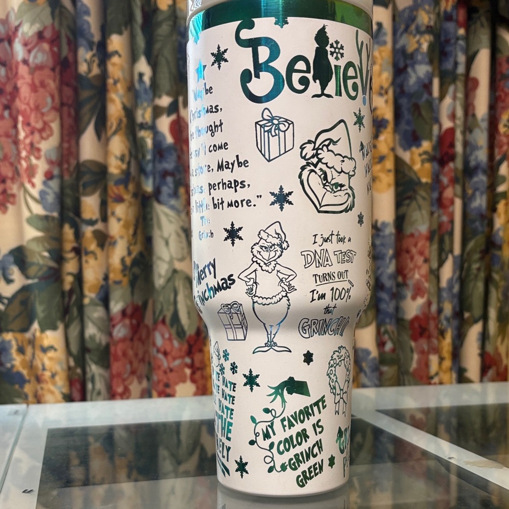 40oz Grinch Themed Travel Mug with Straw - Picture 4 of 5